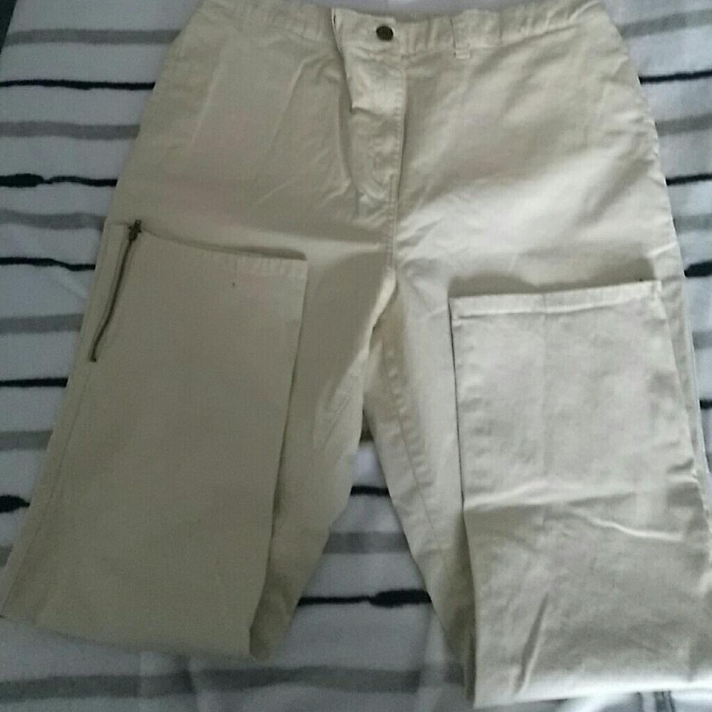 Womens size 20 cream khaki pants